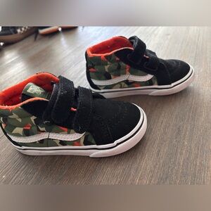 Toddler size 7.5 Vans